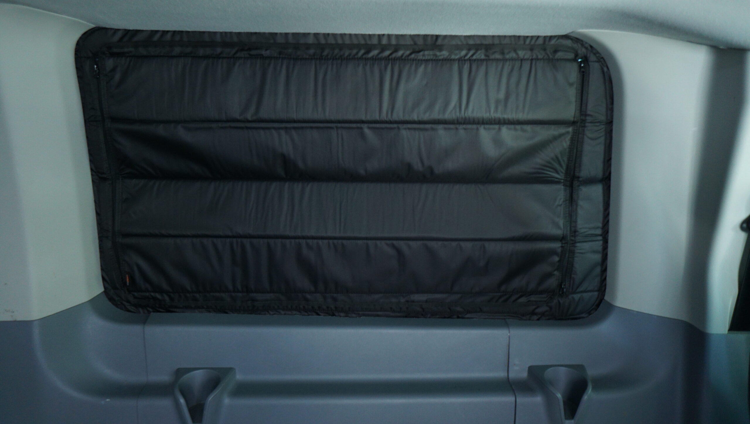 148wb window cover black